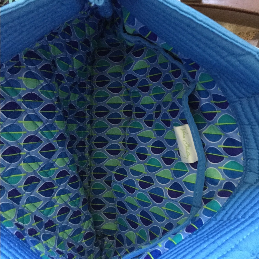 NWT VERA BRADLEY MICROFIBER TOTE - Picture 3 of 3